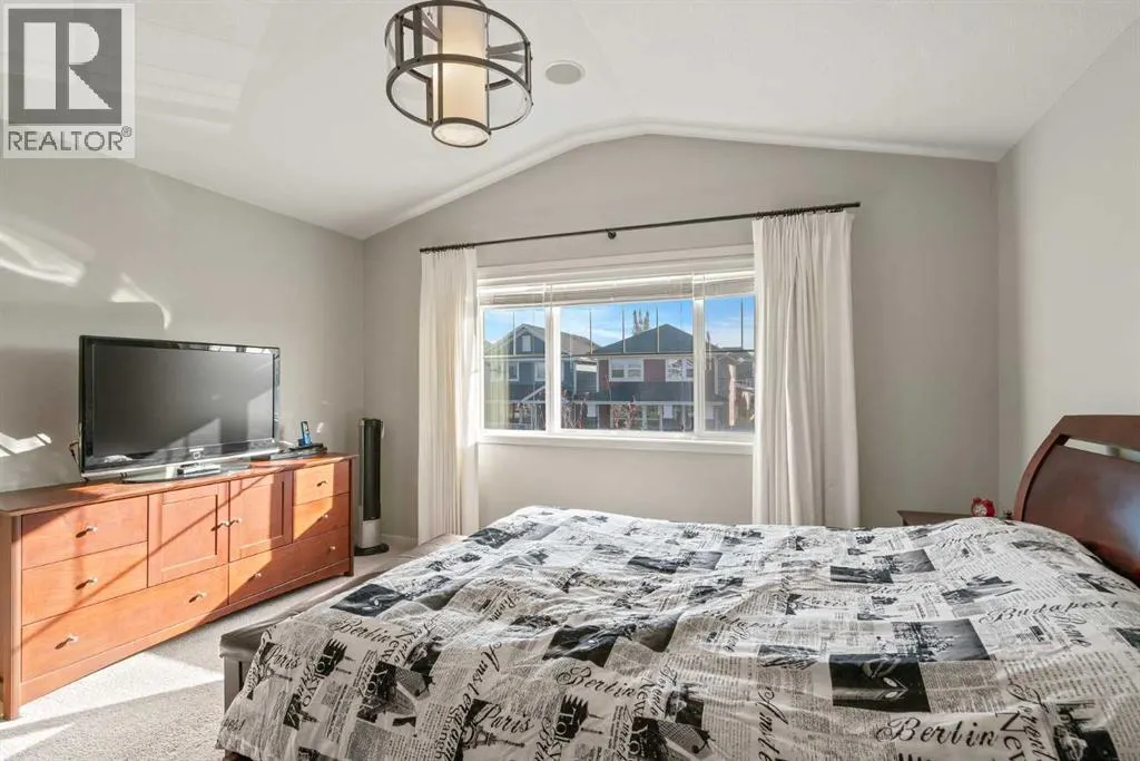 219 River Heights Green