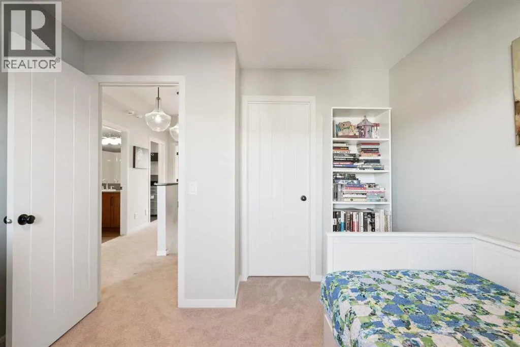 219 River Heights Green