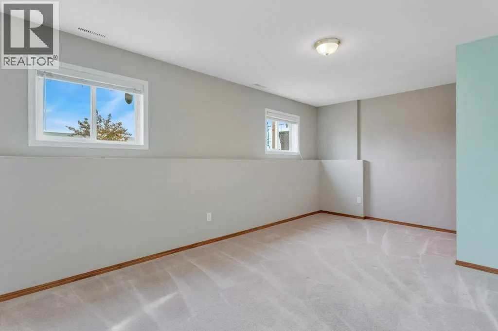 89 Silver Drive