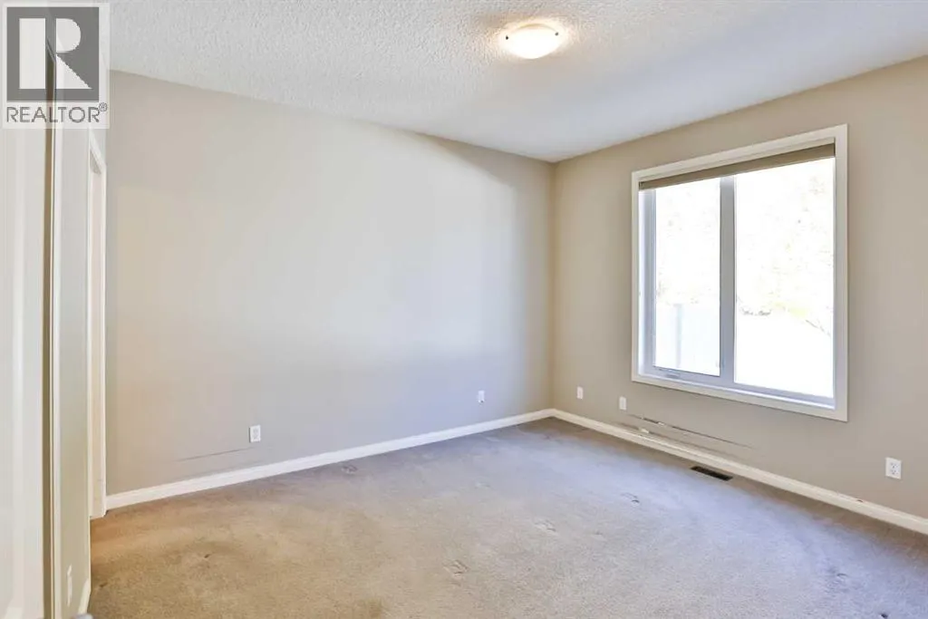 15, 150 Fairmont Road S