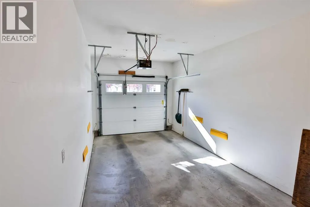 15, 150 Fairmont Road S