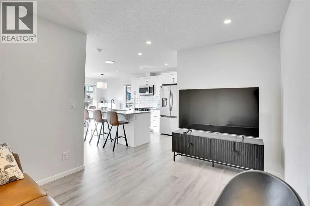 285 Yorkville Boulevard SW