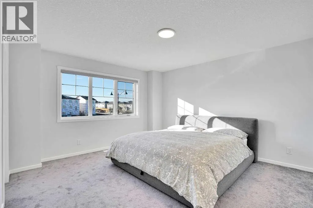 285 Yorkville Boulevard SW