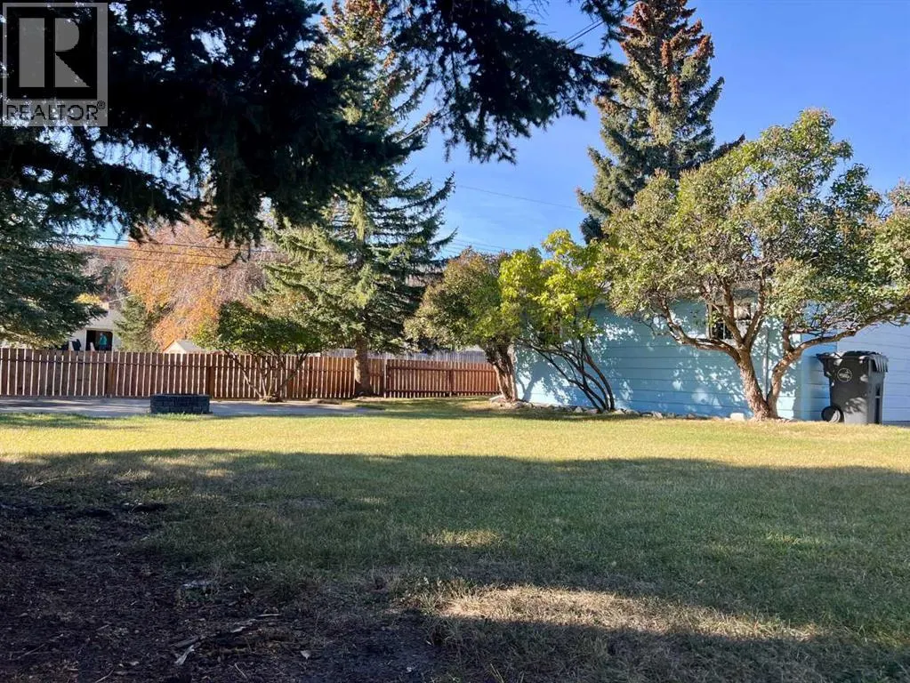342 Canyon Crescent