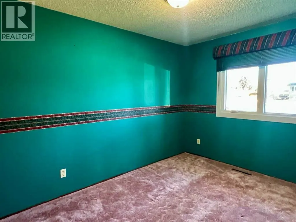 342 Canyon Crescent