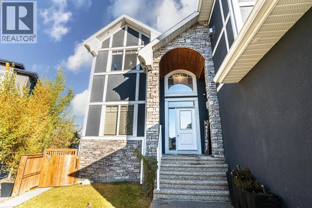 321 Kinniburgh Cove