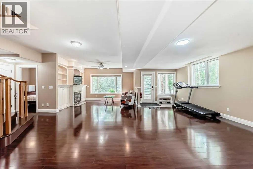 29 Simcoe Gate SW