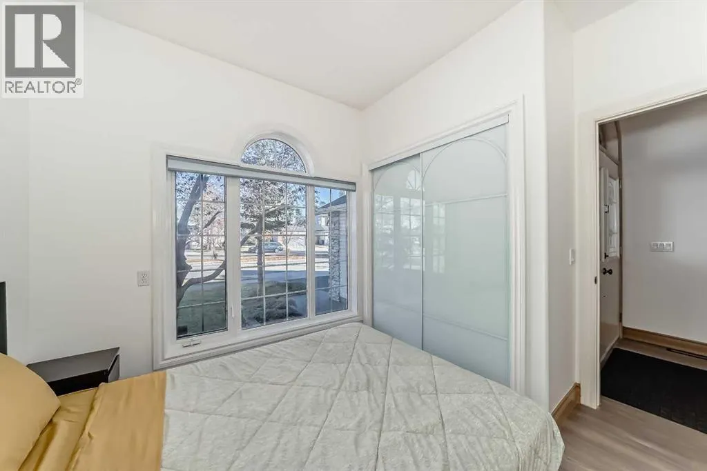 29 Simcoe Gate SW