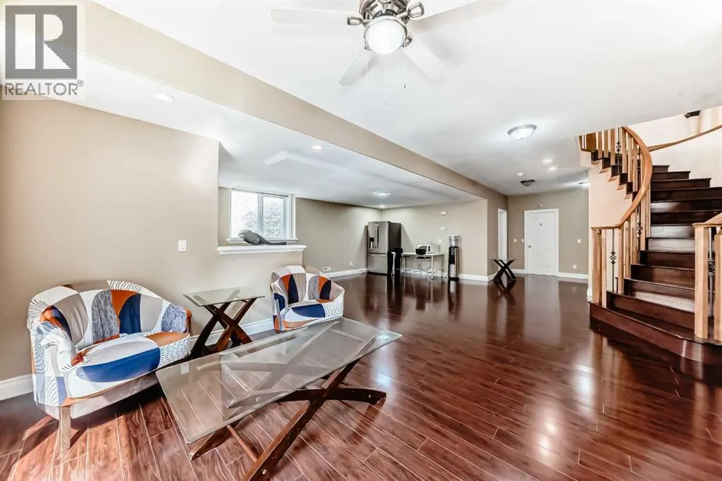 29 Simcoe Gate SW