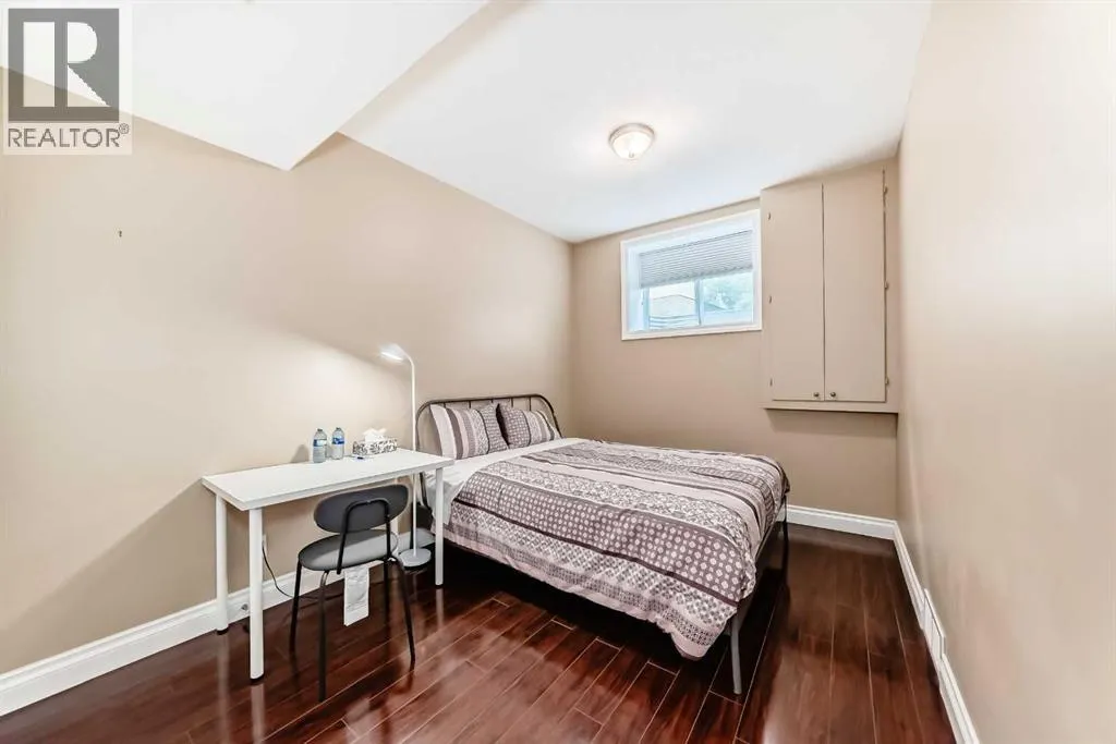 29 Simcoe Gate SW