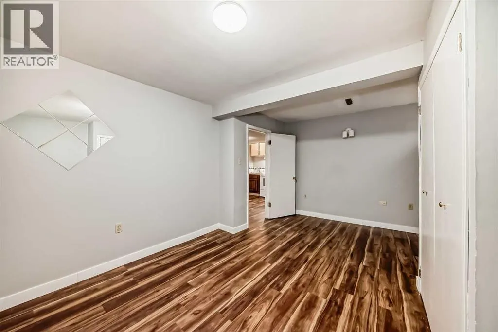 1403 19 Street NE