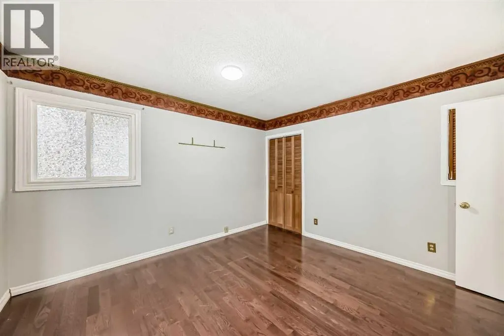 1403 19 Street NE