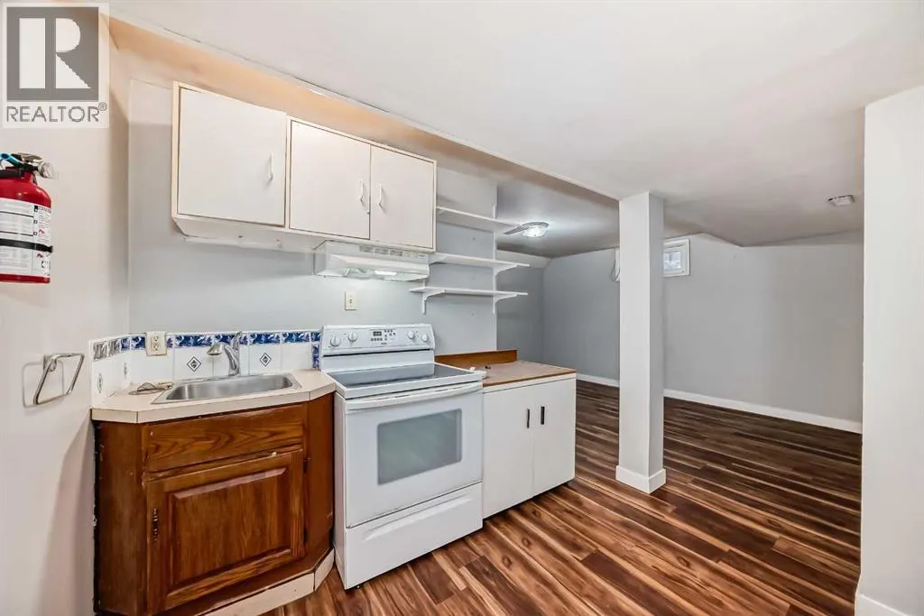 1403 19 Street NE