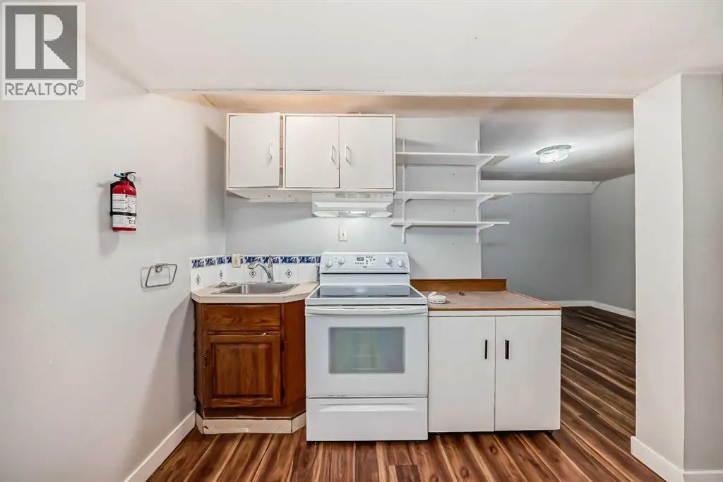 1403 19 Street NE