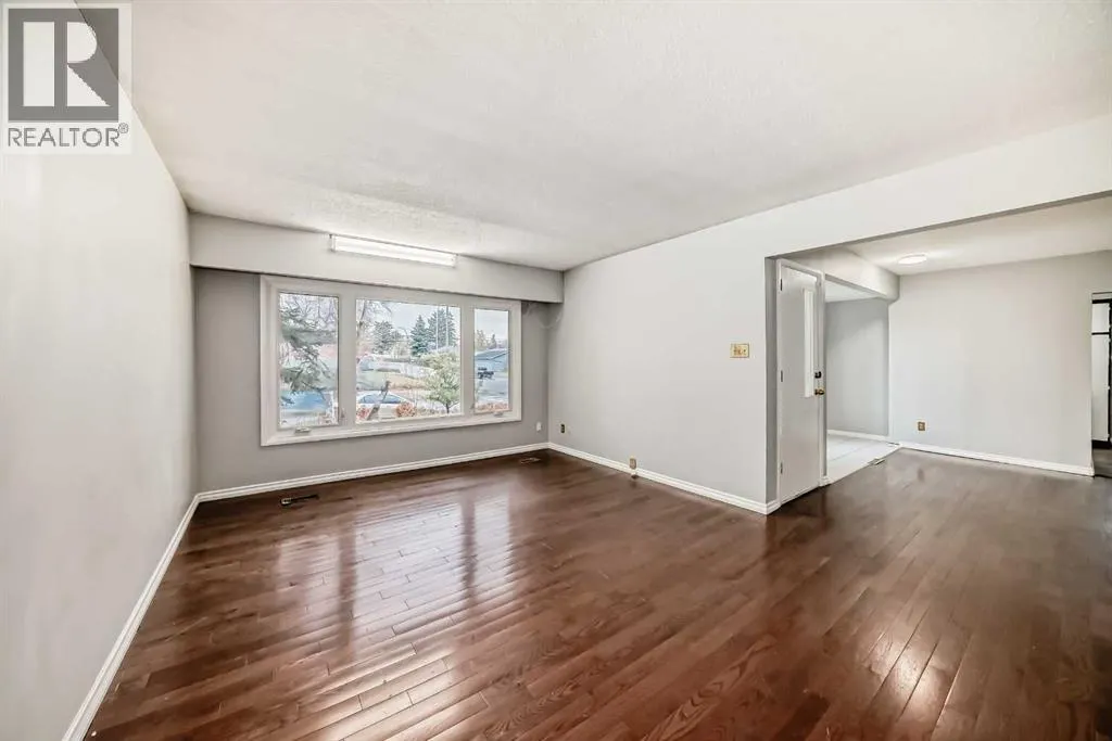 1403 19 Street NE