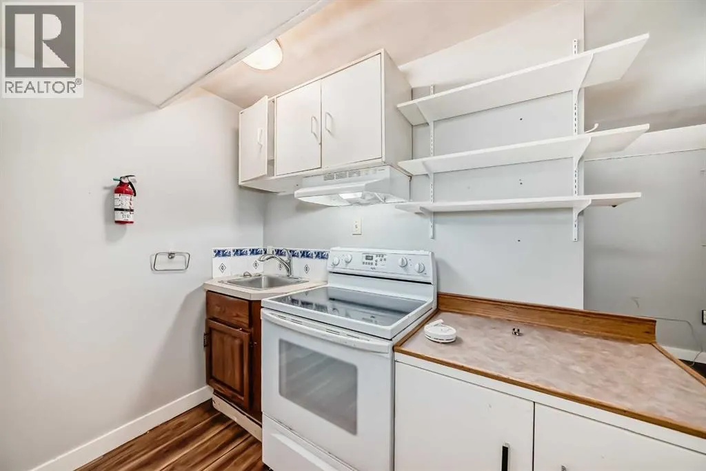 1403 19 Street NE