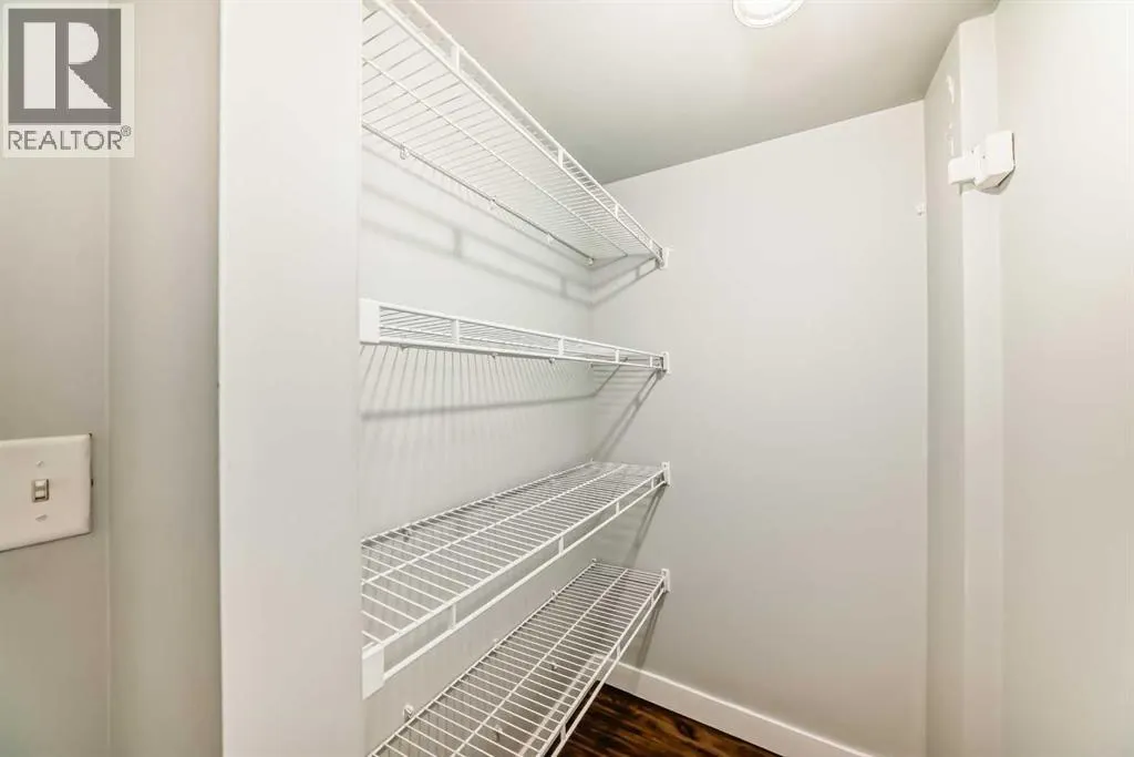 1403 19 Street NE