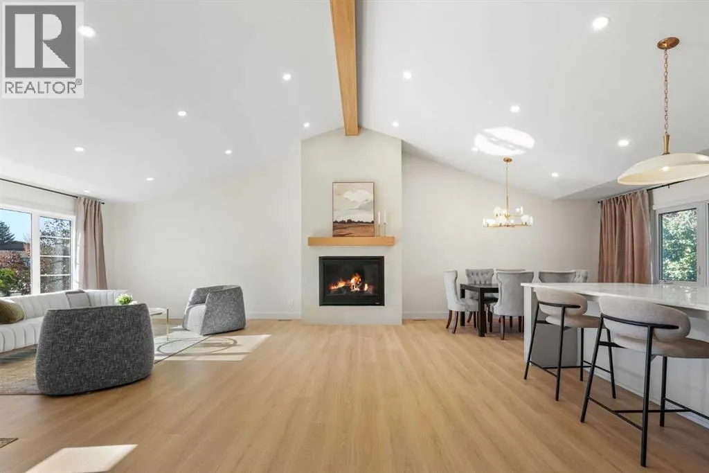 1016 Mapleglade Drive SE