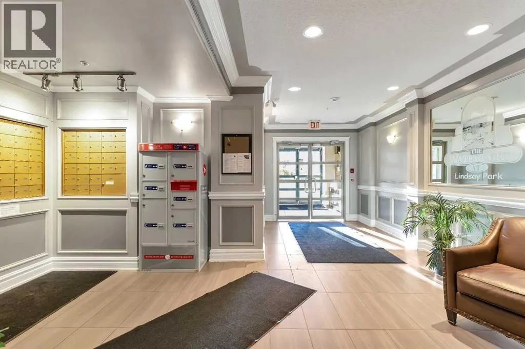 106, 2411 Erlton Road SW