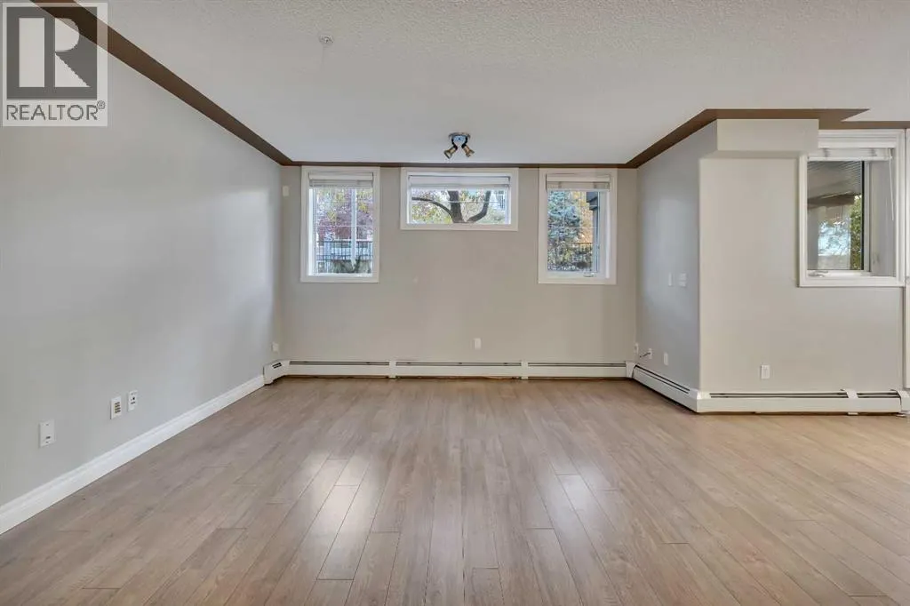 106, 2411 Erlton Road SW