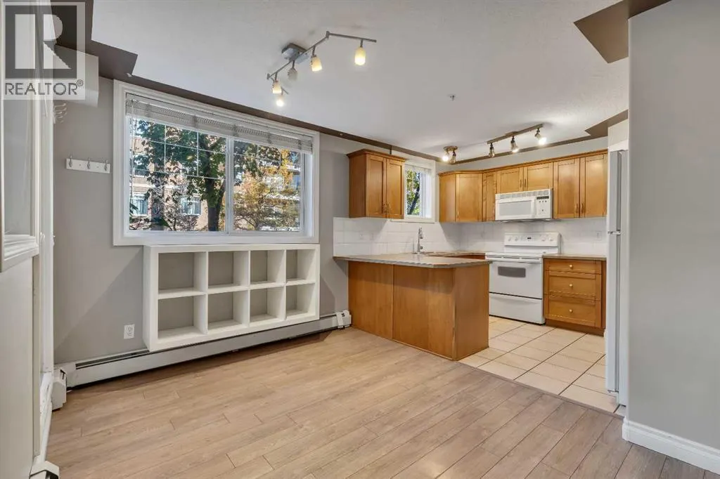 106, 2411 Erlton Road SW