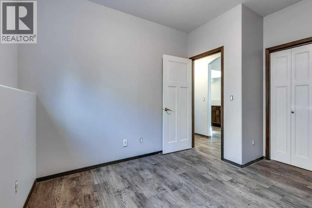 13 Adina Close