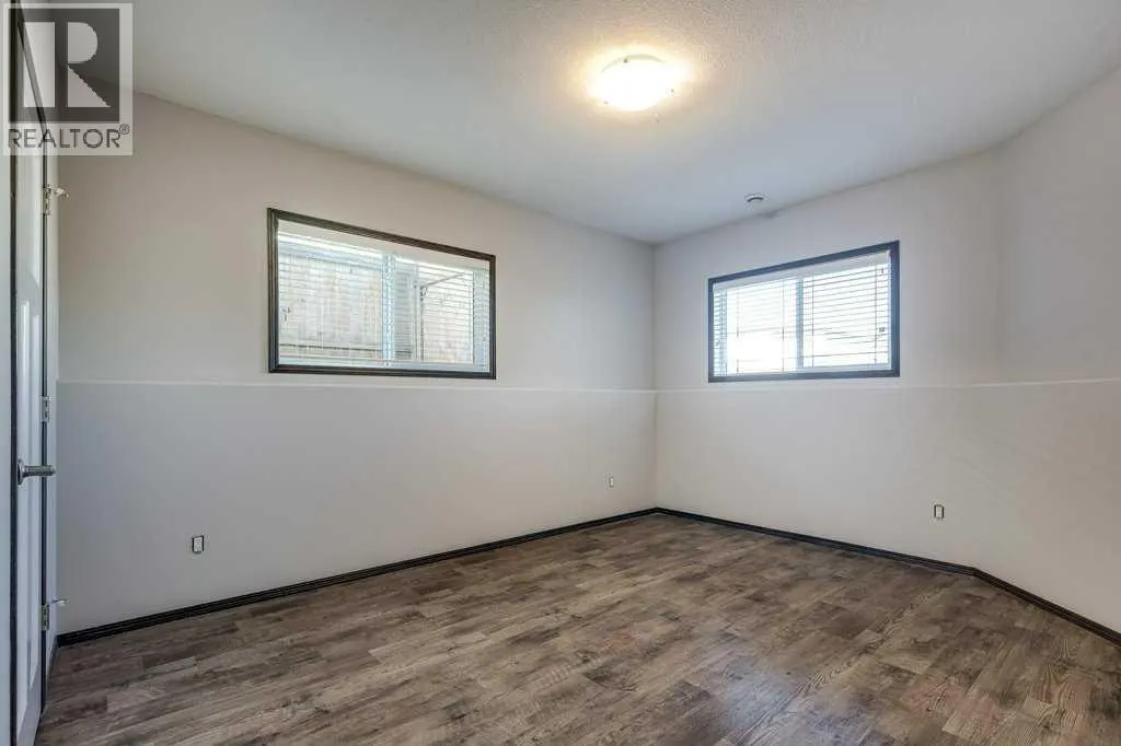 13 Adina Close