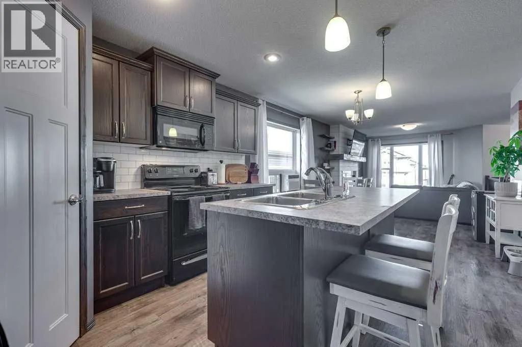 13 Adina Close