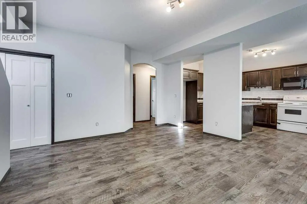 13 Adina Close
