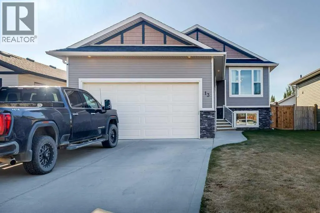 13 Adina Close
