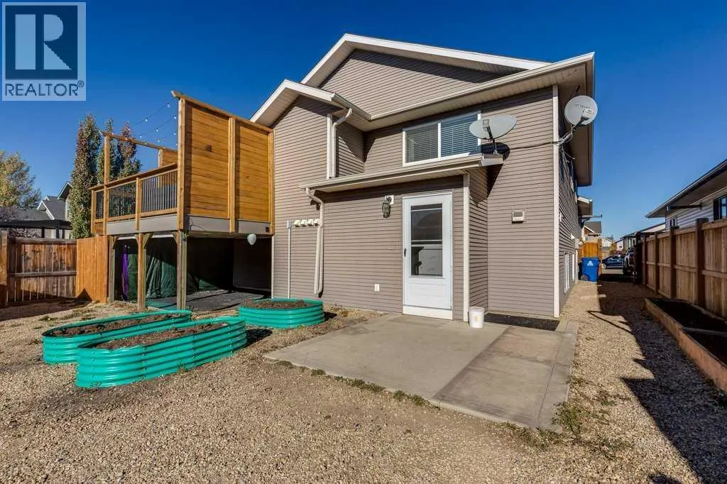 13 Adina Close