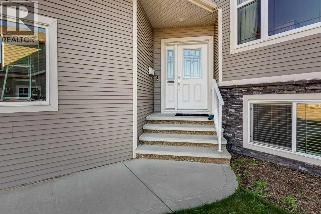 13 Adina Close
