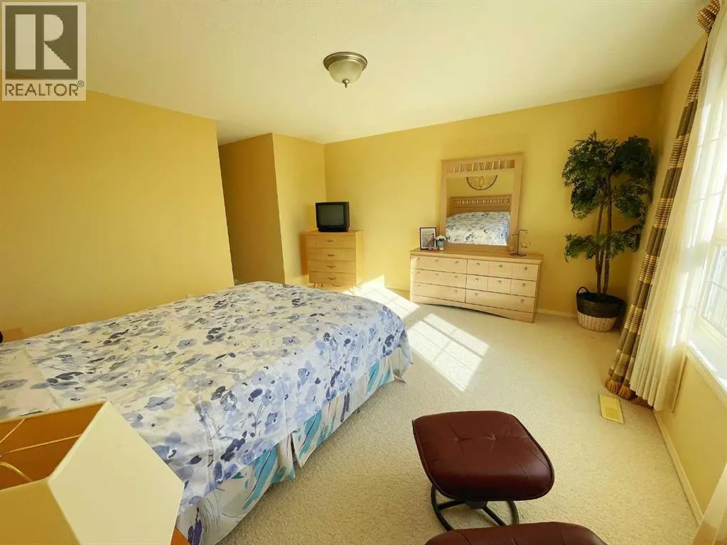 221 Coulee Creek Manor