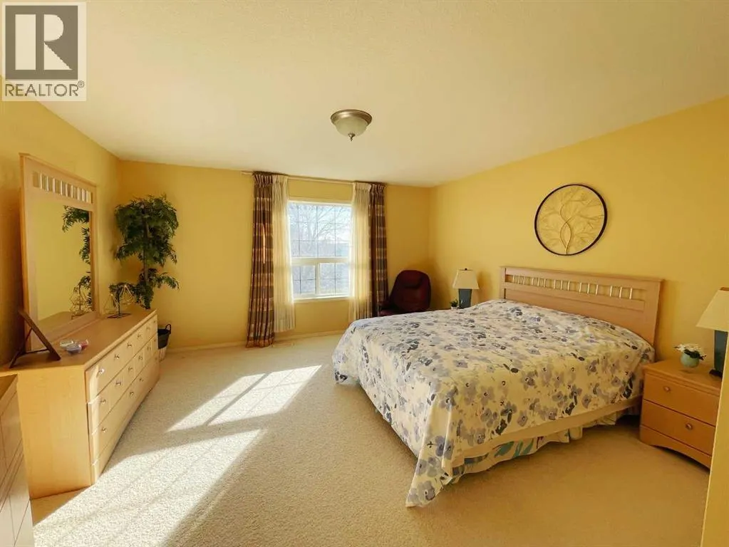 221 Coulee Creek Manor