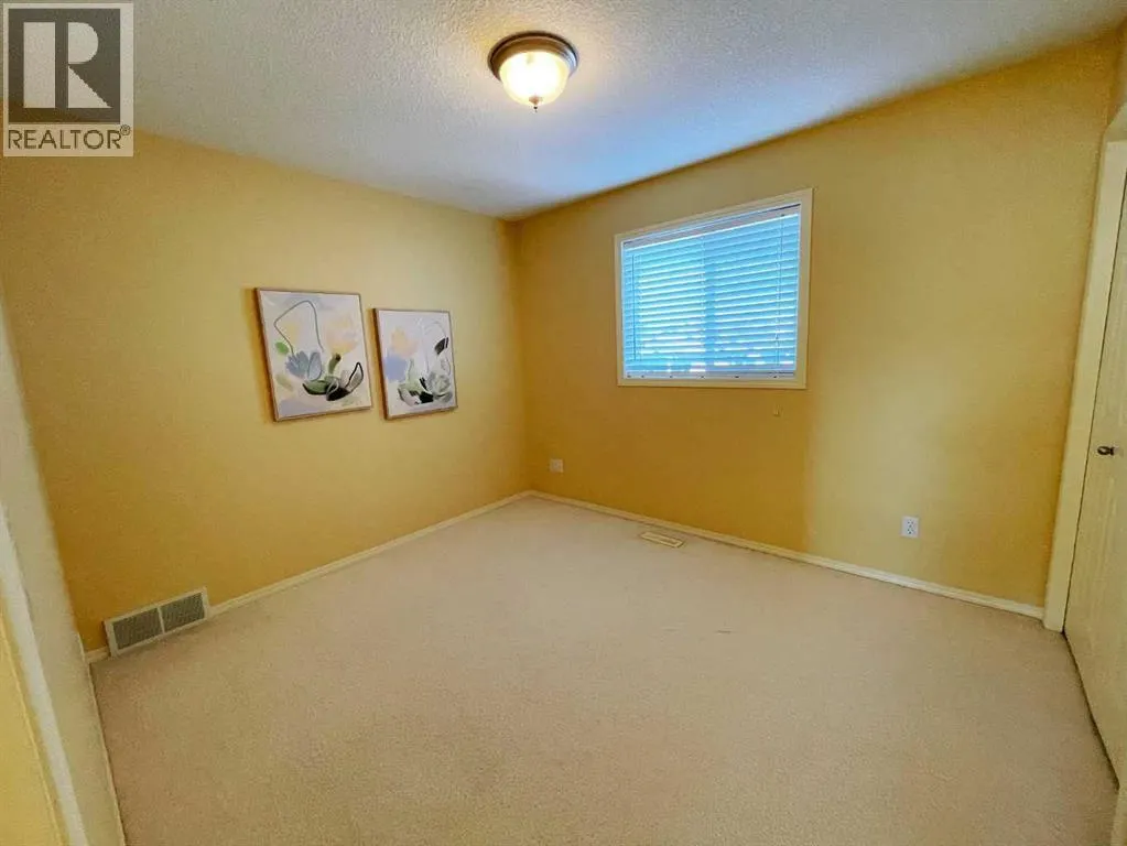 221 Coulee Creek Manor
