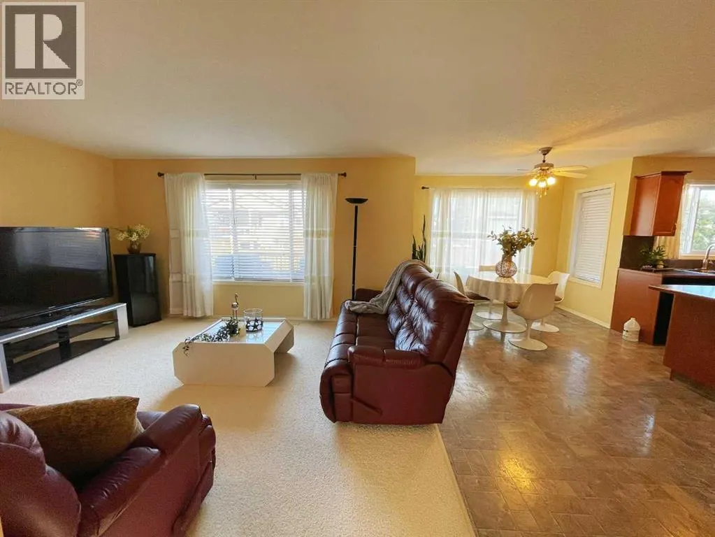 221 Coulee Creek Manor