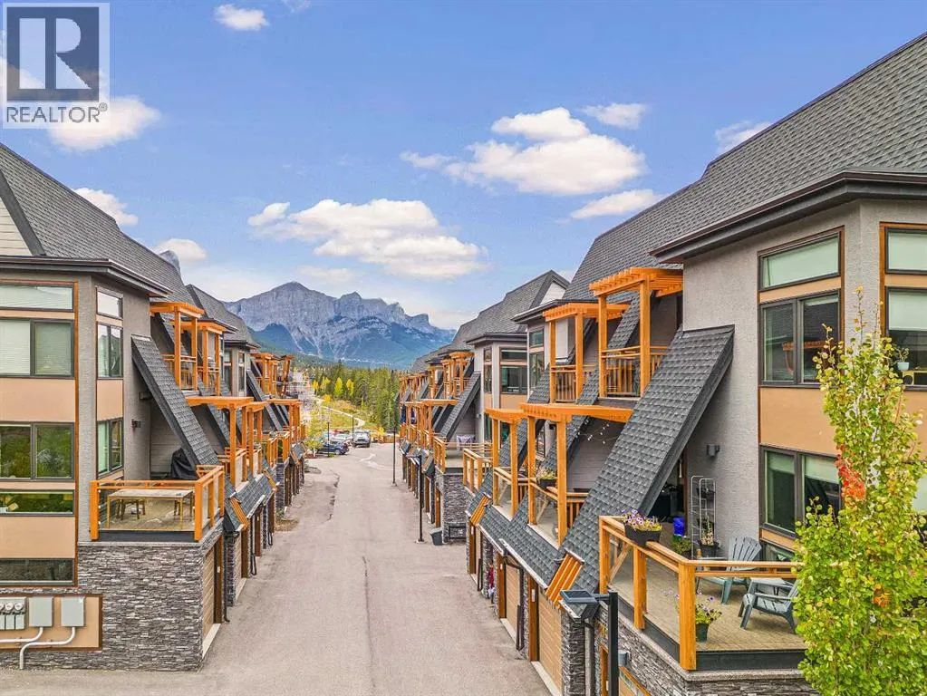 302, 102 Stewart Creek Rise