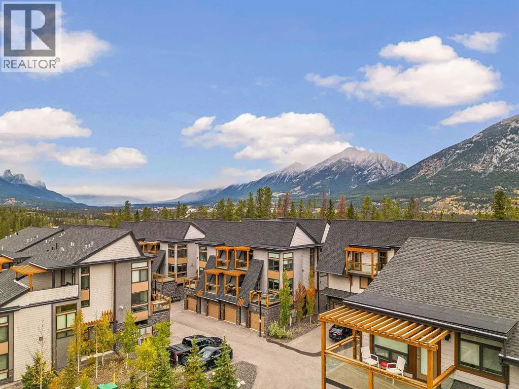 302, 102 Stewart Creek Rise