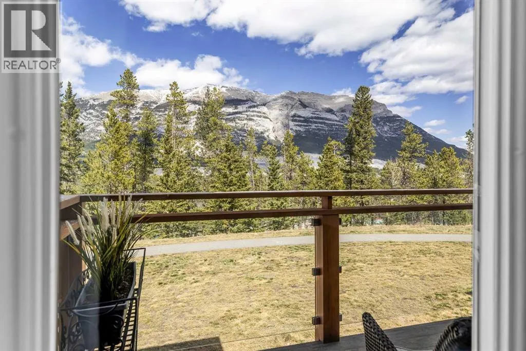 302, 102 Stewart Creek Rise
