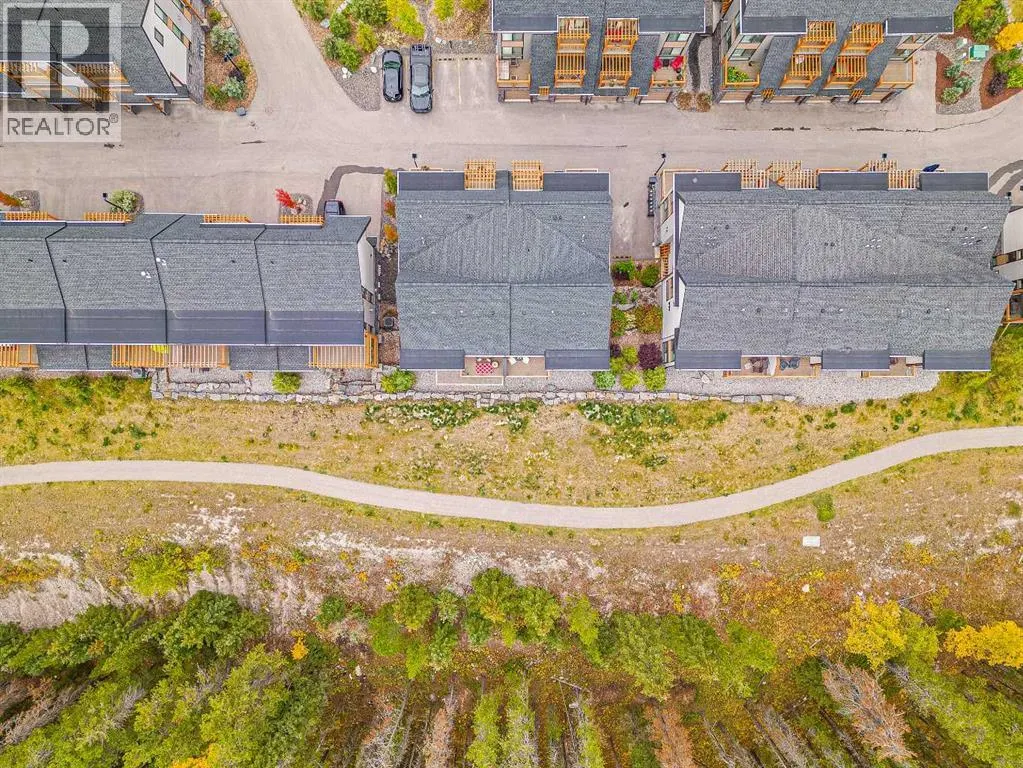 302, 102 Stewart Creek Rise