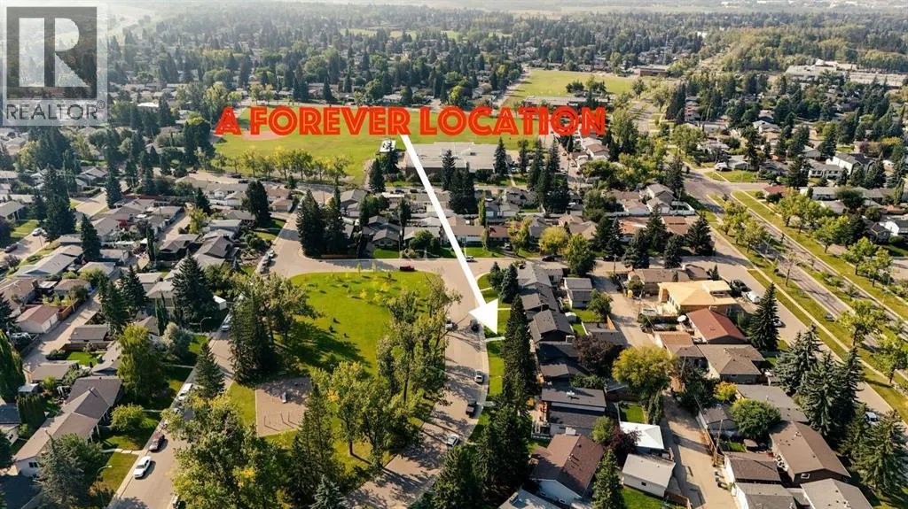 1011 Lake Wapta Way SE