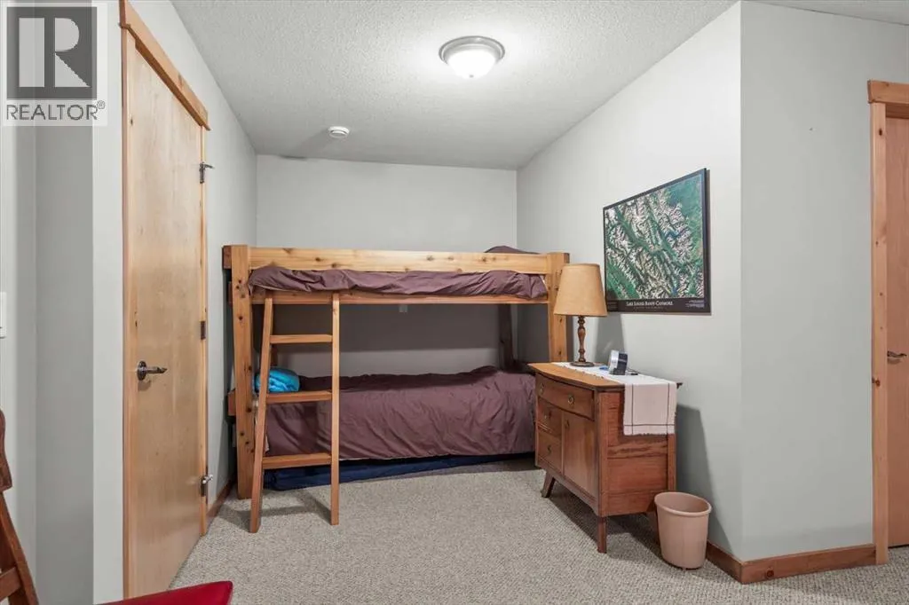 1073 Wilson Way