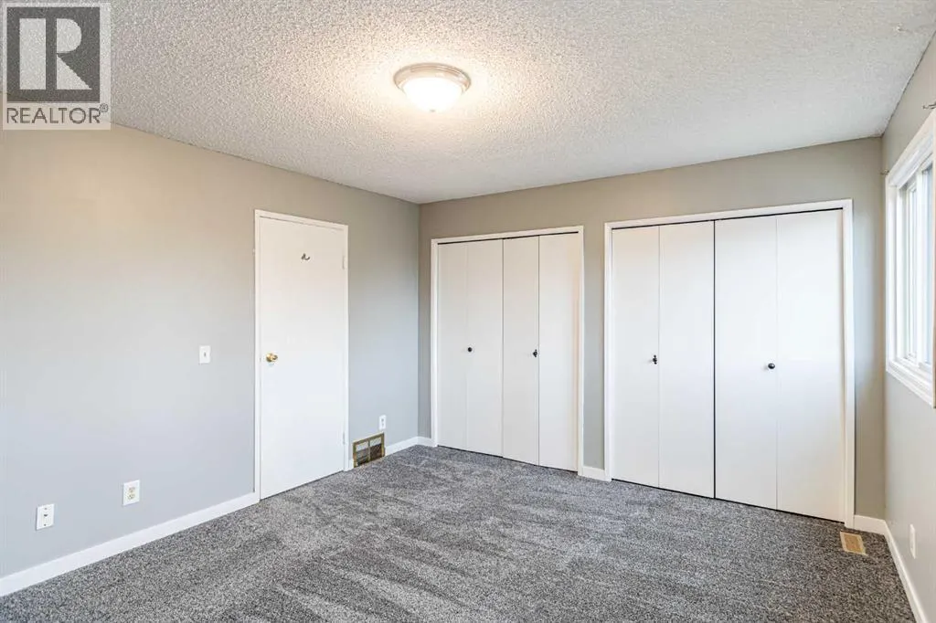 212 Georgian Villas NE