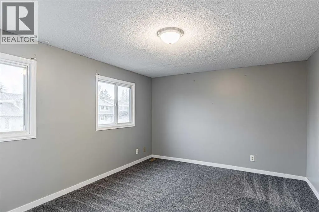 212 Georgian Villas NE