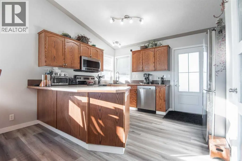 22 Woodbine Avenue