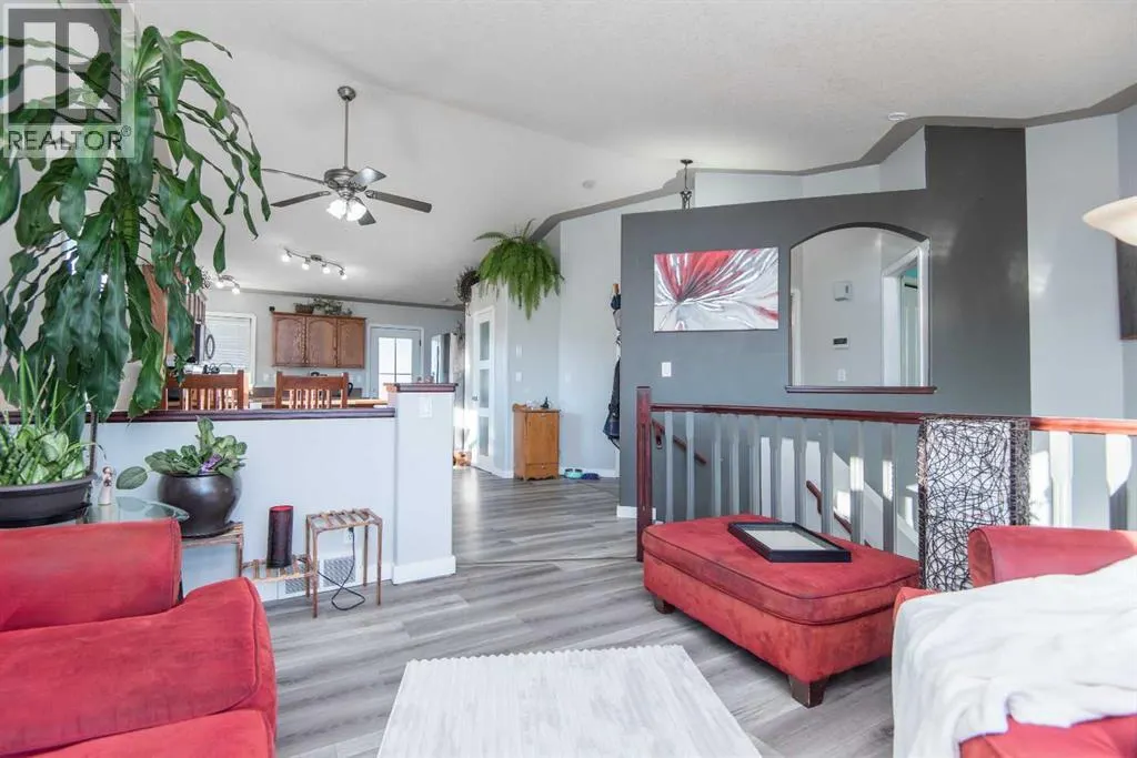 22 Woodbine Avenue