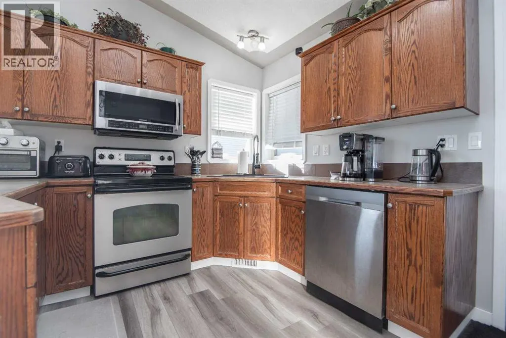 22 Woodbine Avenue