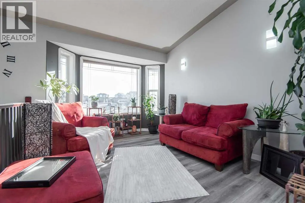 22 Woodbine Avenue