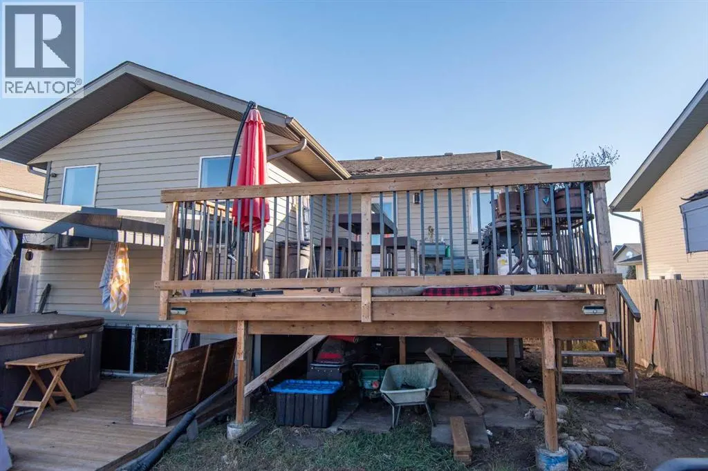 22 Woodbine Avenue