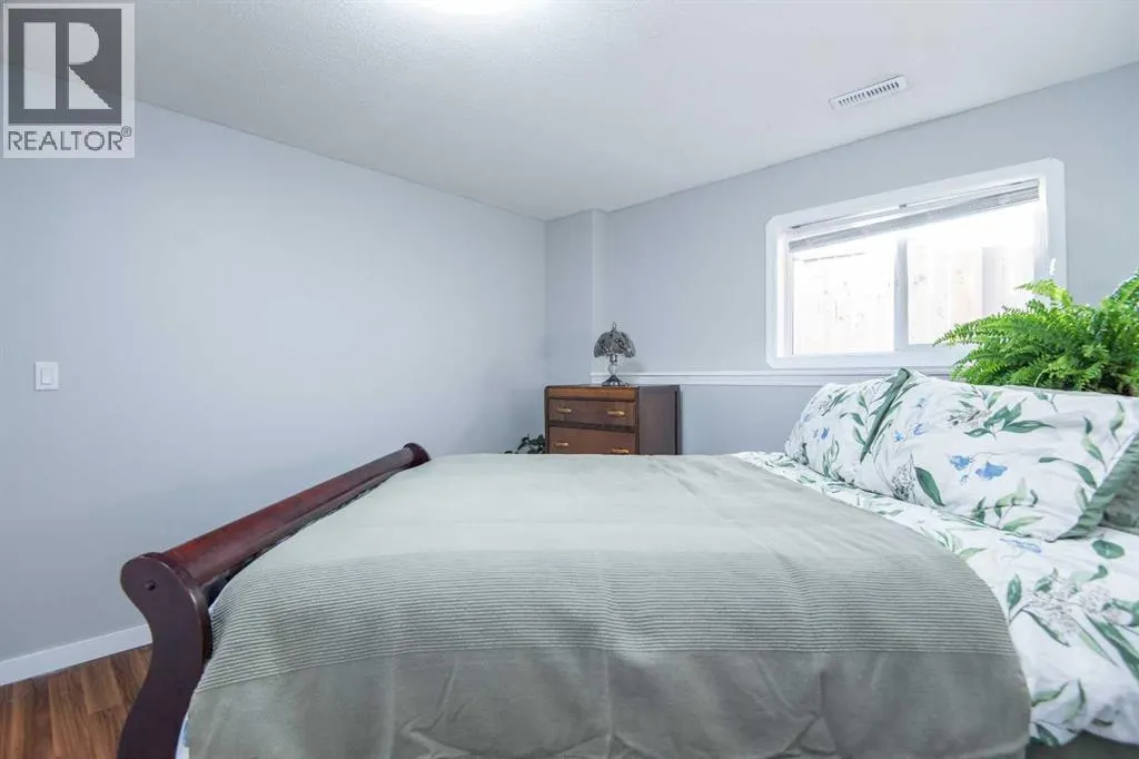 22 Woodbine Avenue